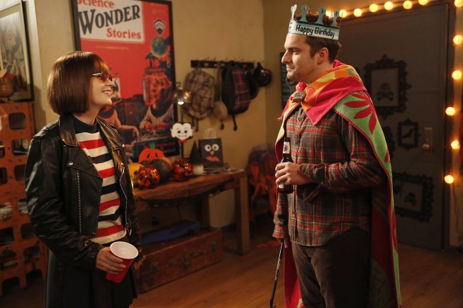 Still of Zooey Deschanel and Jake Johnson in New Girl (2011)