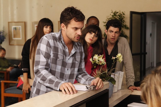 Still of Zooey Deschanel, Max Greenfield, Hannah Simone, Lamorne Morris and Jake Johnson in New Girl (2011)