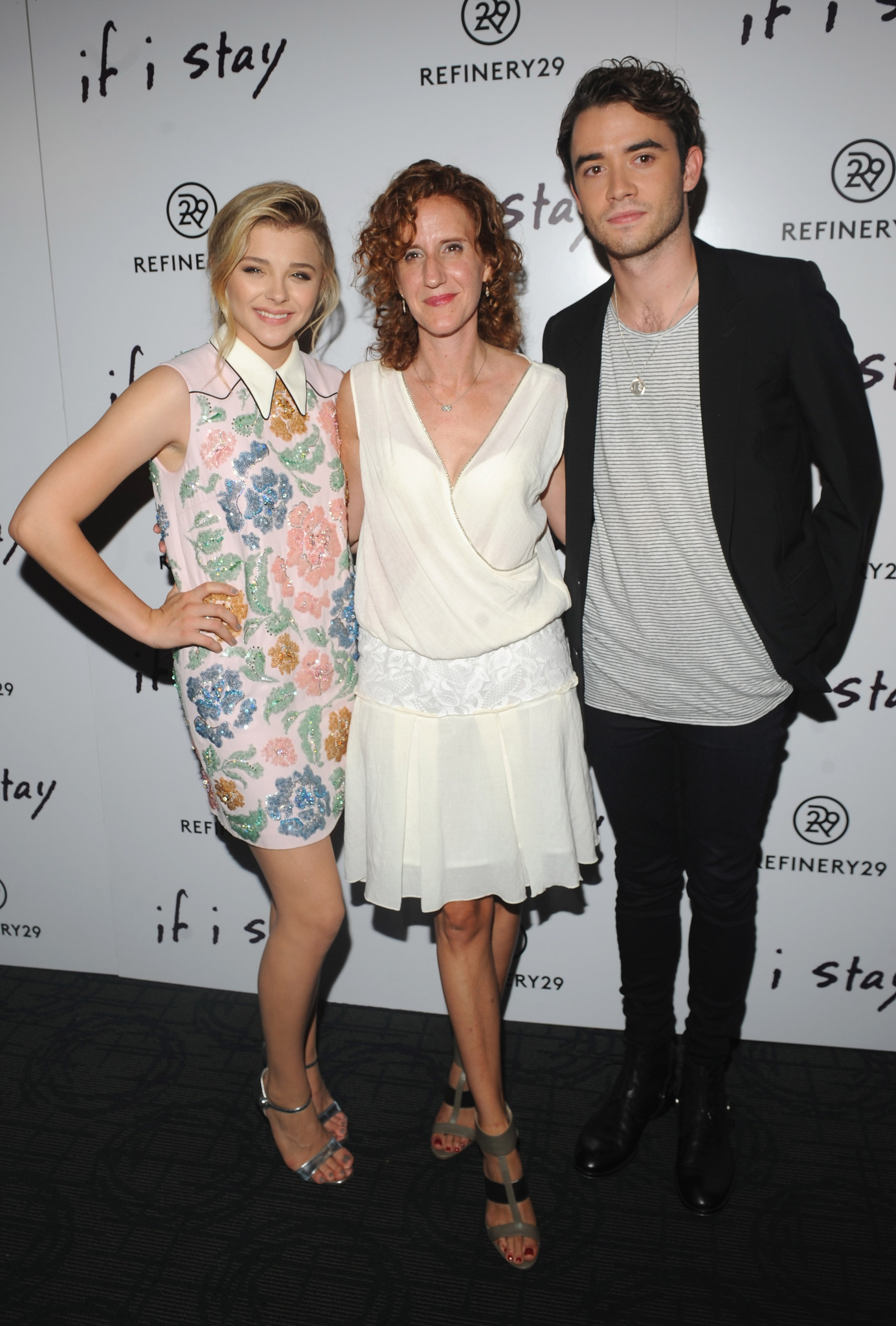 Chloë Grace Moretz, Gayle Forman and Jamie Blackley at event of Jei pasilikciau (2014)