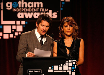 Ethan Hawke and Jennifer Esposito