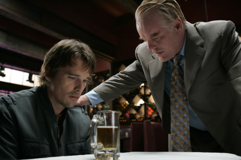 Still of Ethan Hawke and Philip Seymour Hoffman in Before the Devil Knows You're Dead (2007)