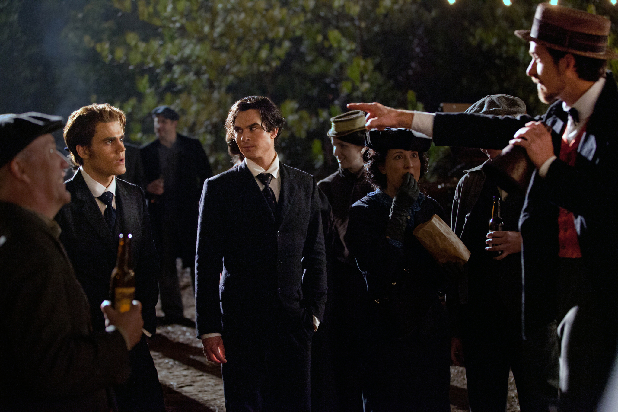 Still of Ian Somerhalder and Paul Wesley in Vampyro dienorasciai (2009)