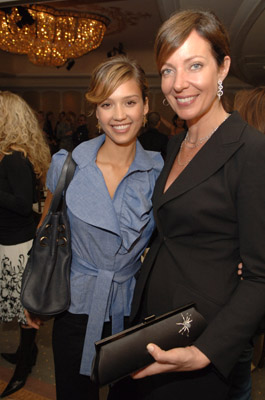 Jessica Alba and Allison Janney