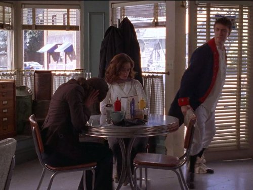 Still of Alexis Bledel, Lauren Graham and Sean Gunn in Gilmore Girls (2000)