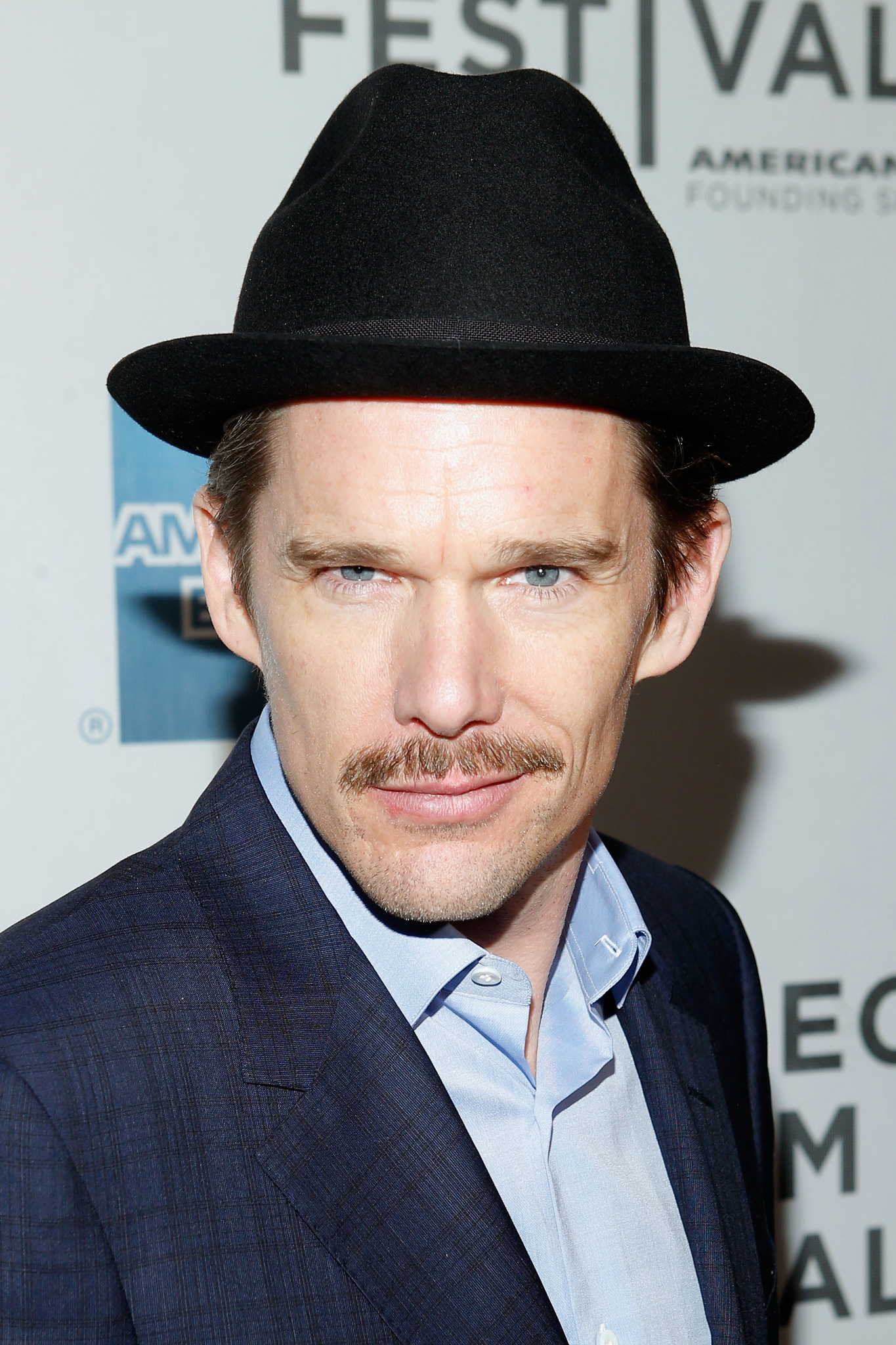 Ethan Hawke at event of Pries vidurnakti (2013)