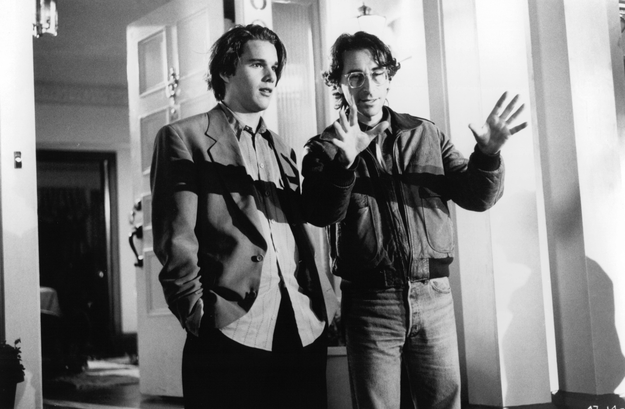 Still of Ethan Hawke and Jonathan Wacks in Mystery Date (1991)