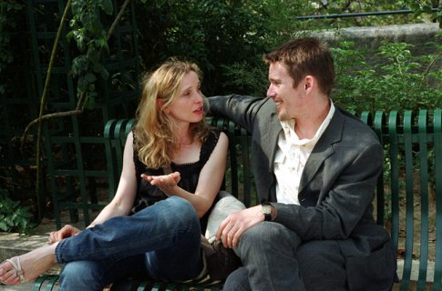 Still of Ethan Hawke and Julie Delpy in Pries saulelydi (2004)
