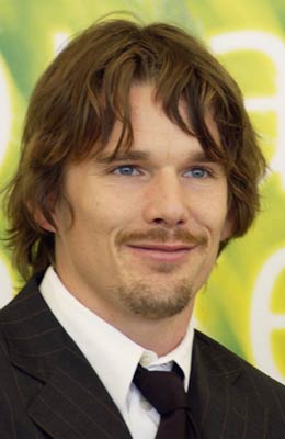 Ethan Hawke at event of Isbandymu diena (2001)