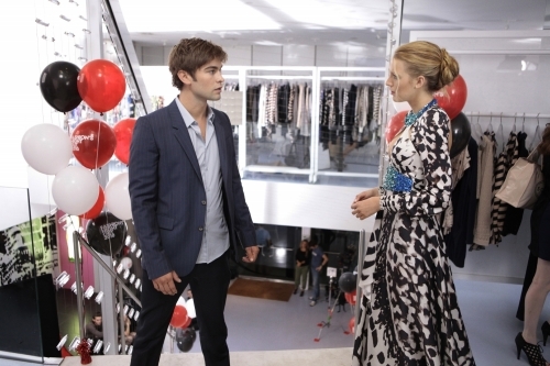 Still of Blake Lively and Chace Crawford in Liezuvautoja (2007)