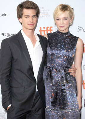 Carey Mulligan and Andrew Garfield