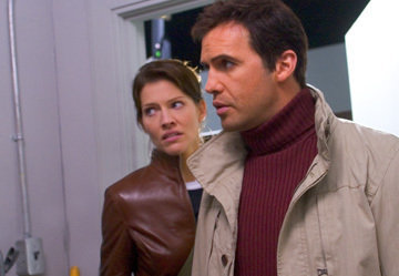 Tricia Helfer (Stephanie Jacobs) and Billy Zane (Dr. Taylor Briggs), starring in 