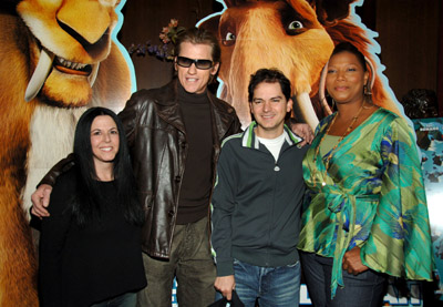 Queen Latifah, Denis Leary, Carlos Saldanha and Lori Forte at event of Ledynmetis 2: eros pabaiga (2006)