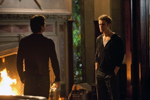 Still of Ian Somerhalder and Paul Wesley in Vampyro dienorasciai (2009)