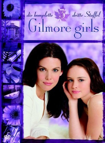 Alexis Bledel and Lauren Graham in Gilmore Girls (2000)