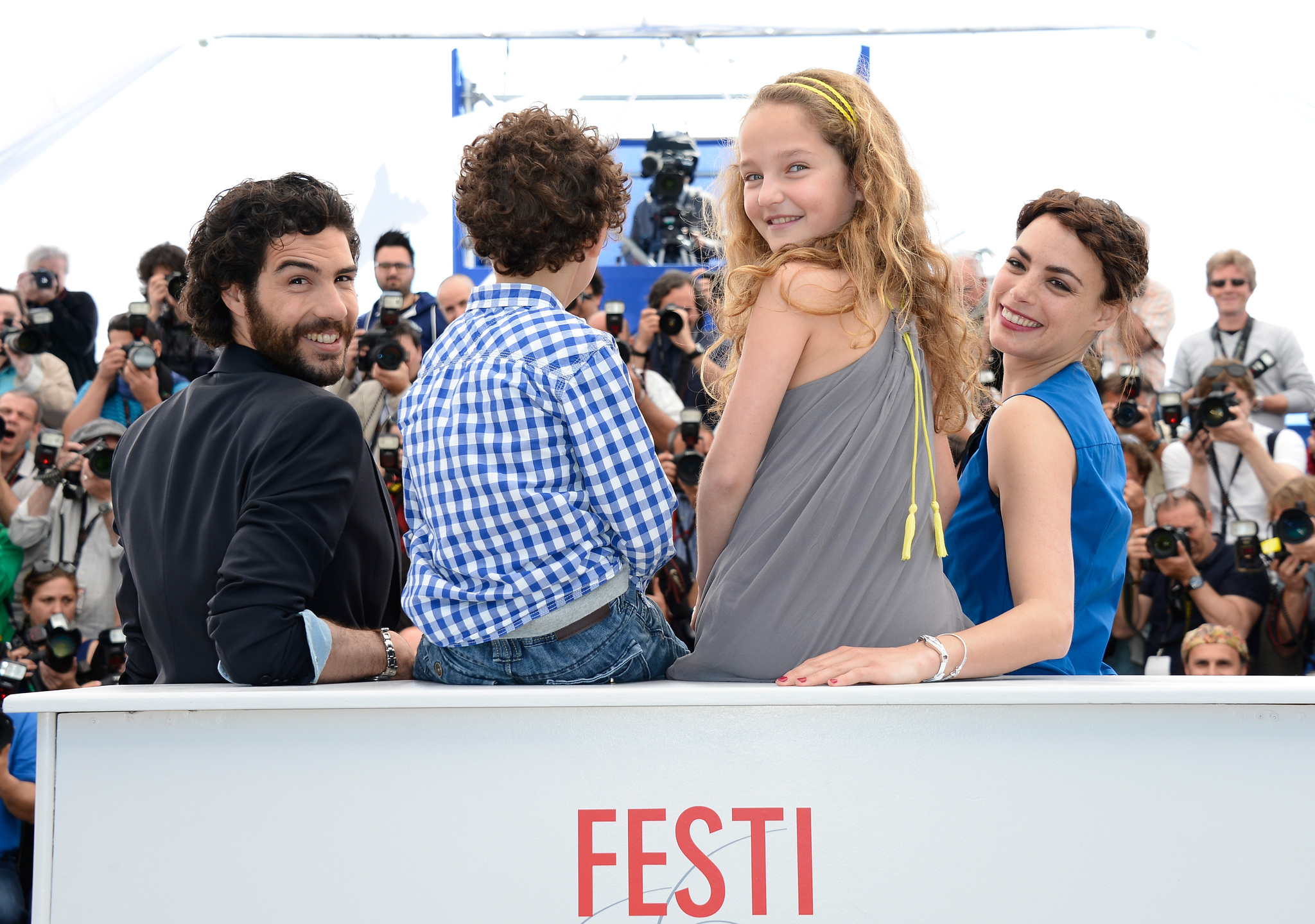 Bérénice Bejo, Tahar Rahim, Elyes Aguis and Jeanne Jestin at event of Le passé (2013)