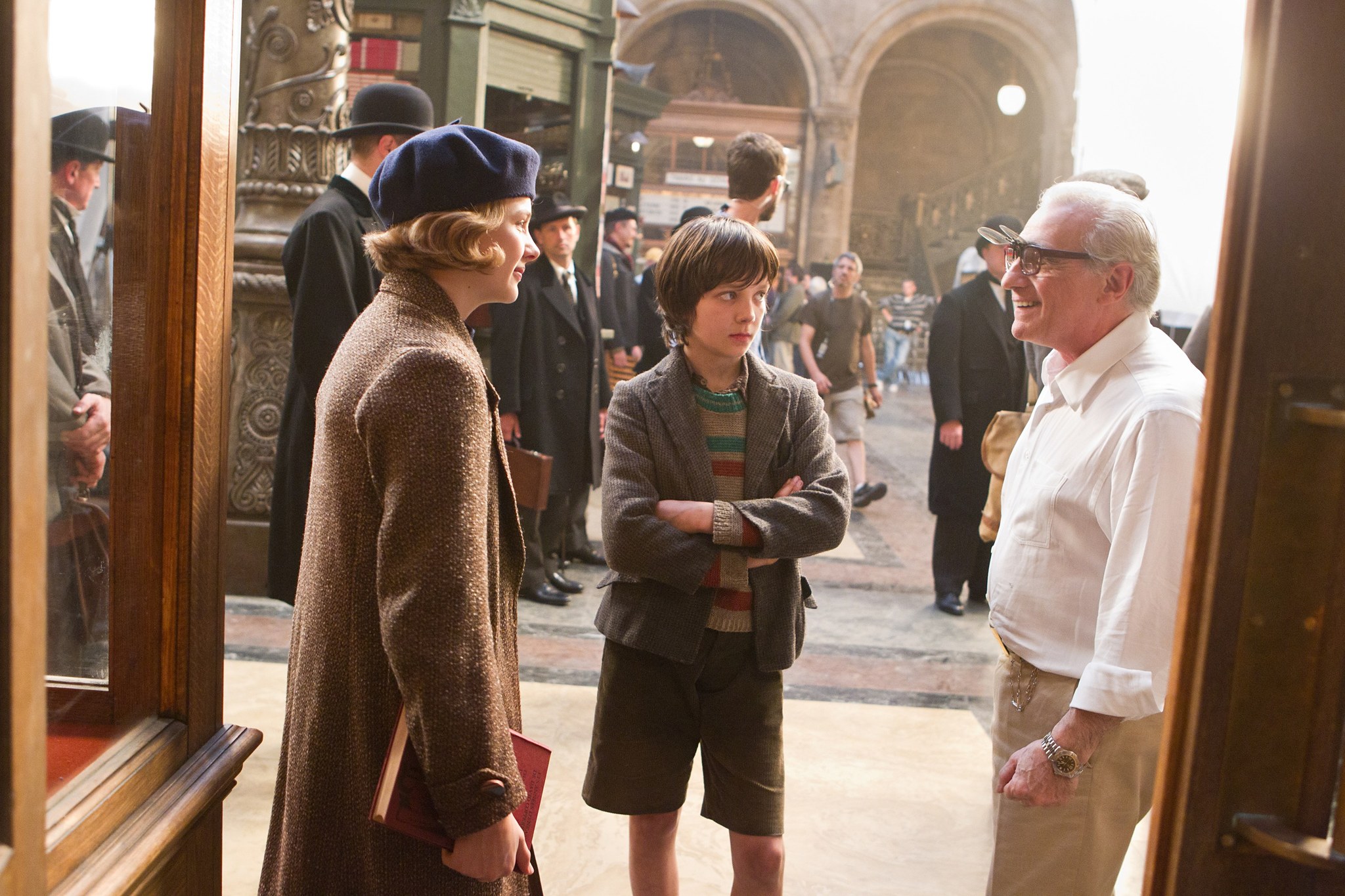 Still of Martin Scorsese, Chloë Grace Moretz and Asa Butterfield in Hugo isradimas (2011)