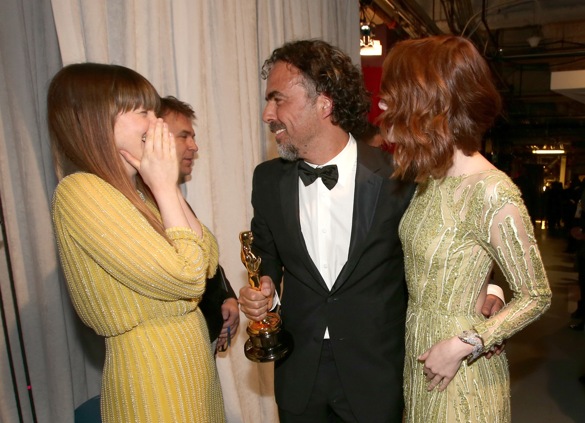 Alejandro González Iñárritu, Emma Stone and Andrea Riseborough at event of The Oscars (2015)