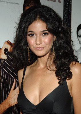 Emmanuelle Chriqui at event of In the Mix (2005)