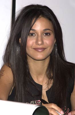 Emmanuelle Chriqui at event of On the Line (2001)