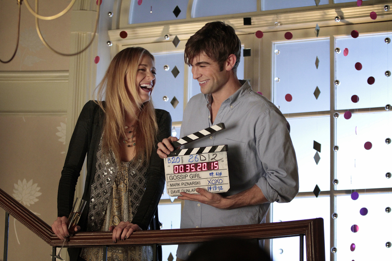 Still of Blake Lively and Chace Crawford in Liezuvautoja: New York, I Love You XOXO (2012)