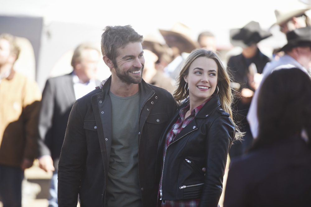 Still of Chace Crawford and Rebecca Rittenhouse in Blood & Oil (2015)