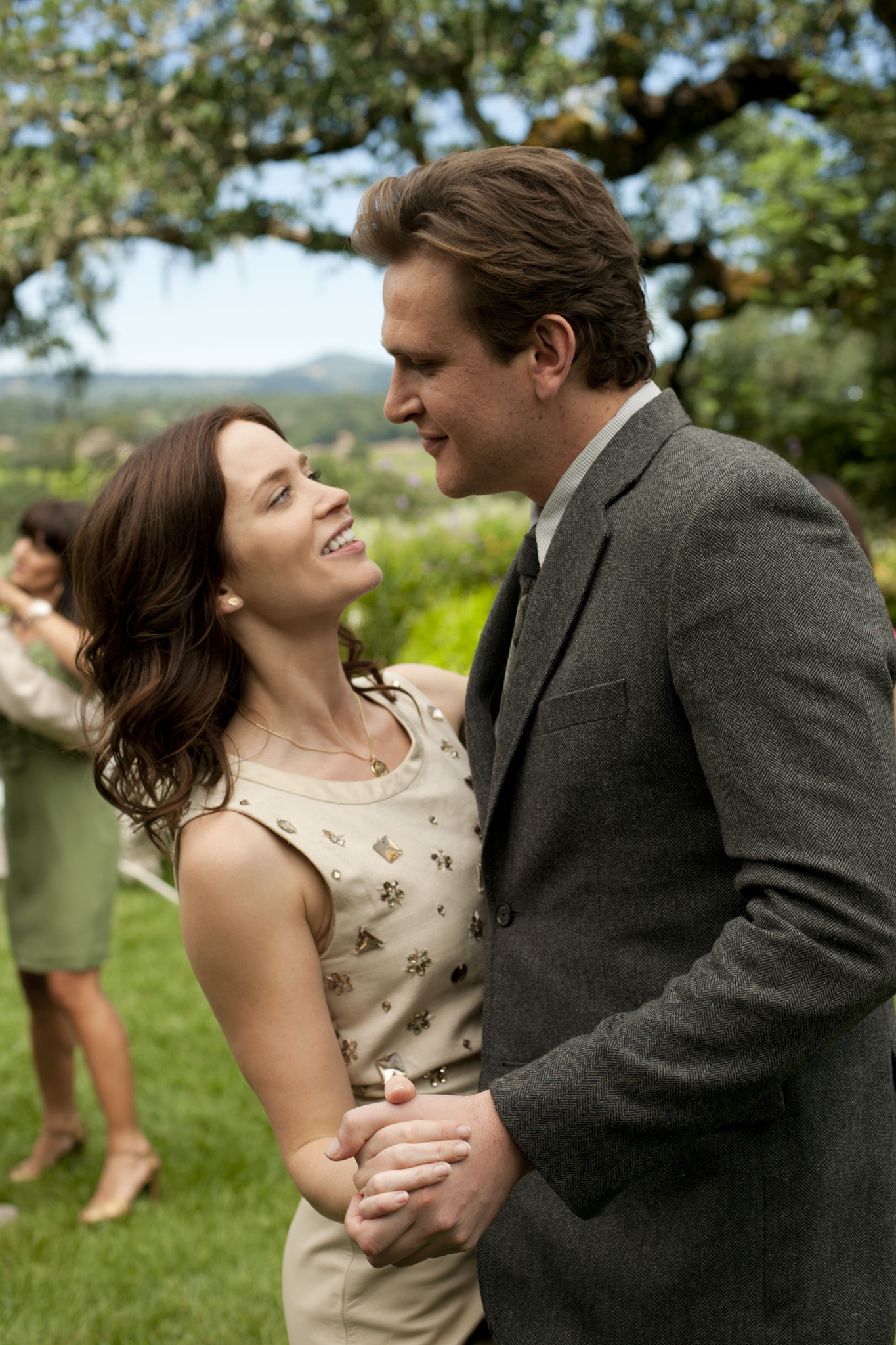 Still of Jason Segel and Emily Blunt in Susizadeje penkerius metus (2012)