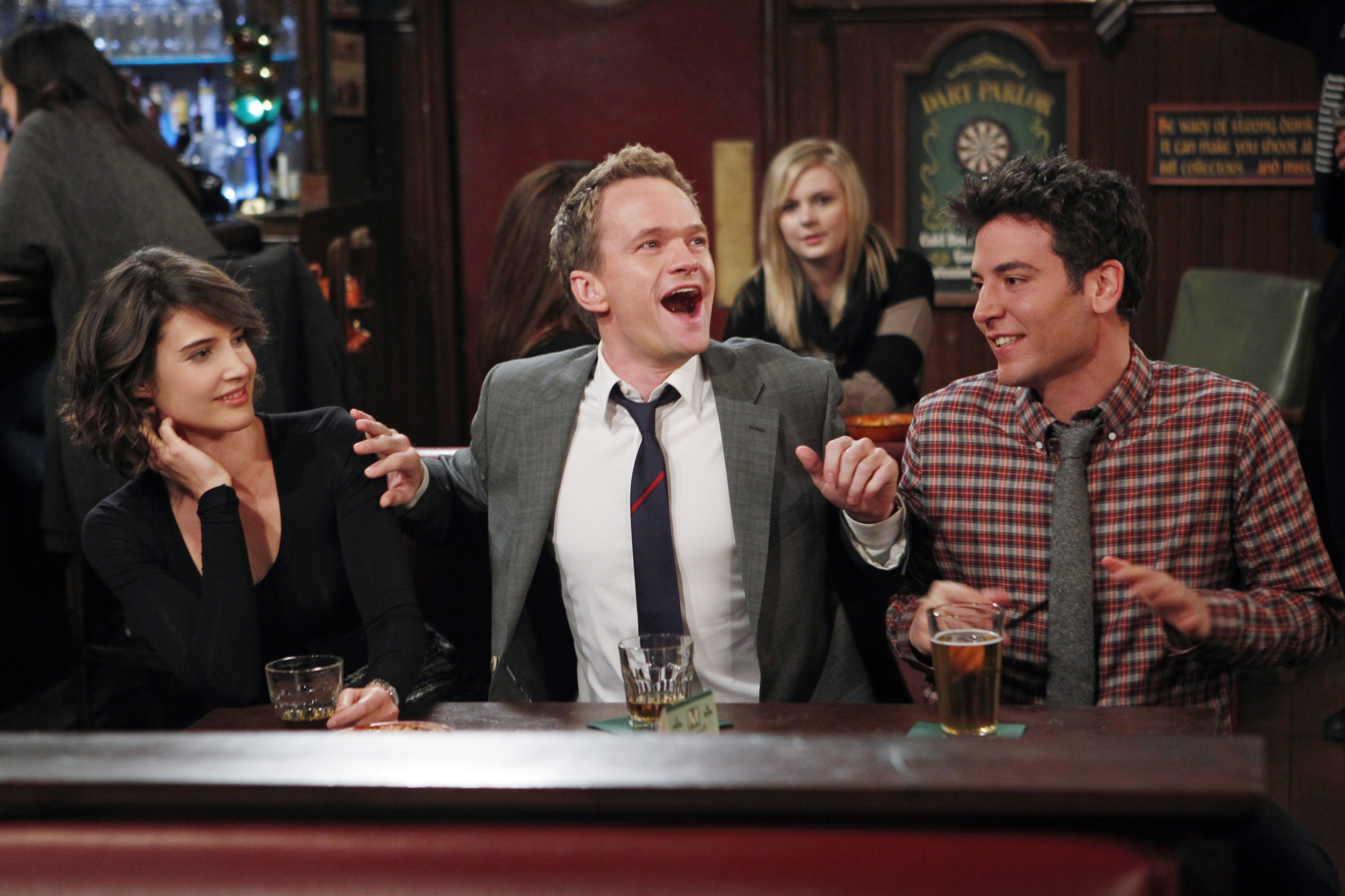 Still of Neil Patrick Harris, Jason Segel, Josh Radnor and Cobie Smulders in Kaip as susipazinau su jusu mama (2005)