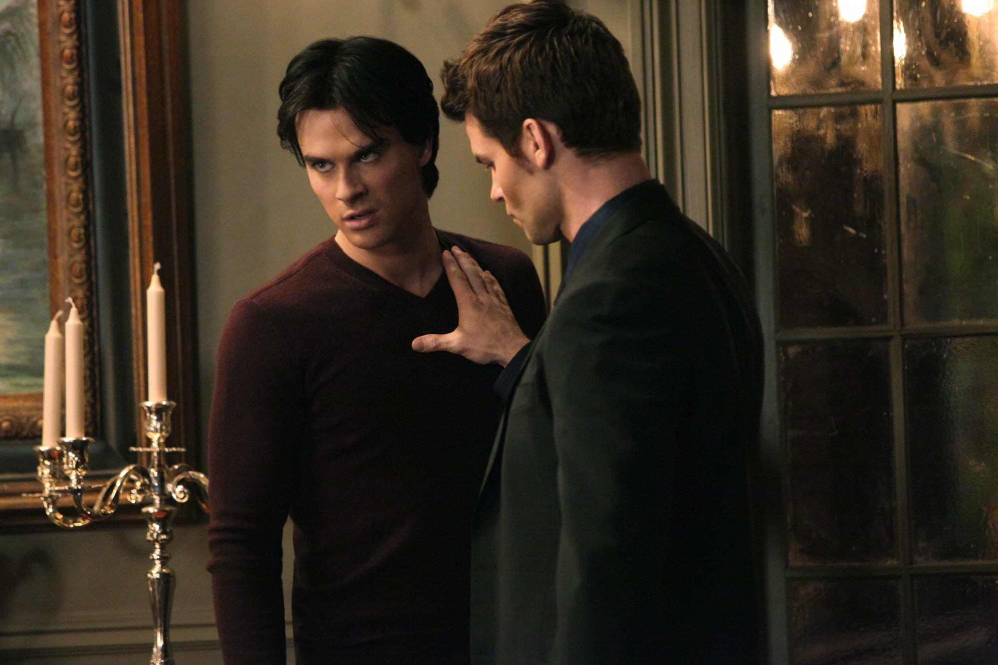 Still of Daniel Gillies and Ian Somerhalder in Vampyro dienorasciai (2009)