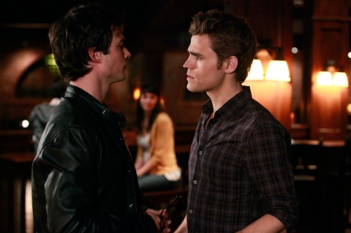 Still of Ian Somerhalder and Paul Wesley in Vampyro dienorasciai (2009)