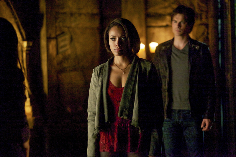 Still of Kat Graham and Ian Somerhalder in Vampyro dienorasciai (2009)