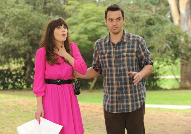 Still of Zooey Deschanel, Ray Mickshaw and Jake Johnson in New Girl (2011)