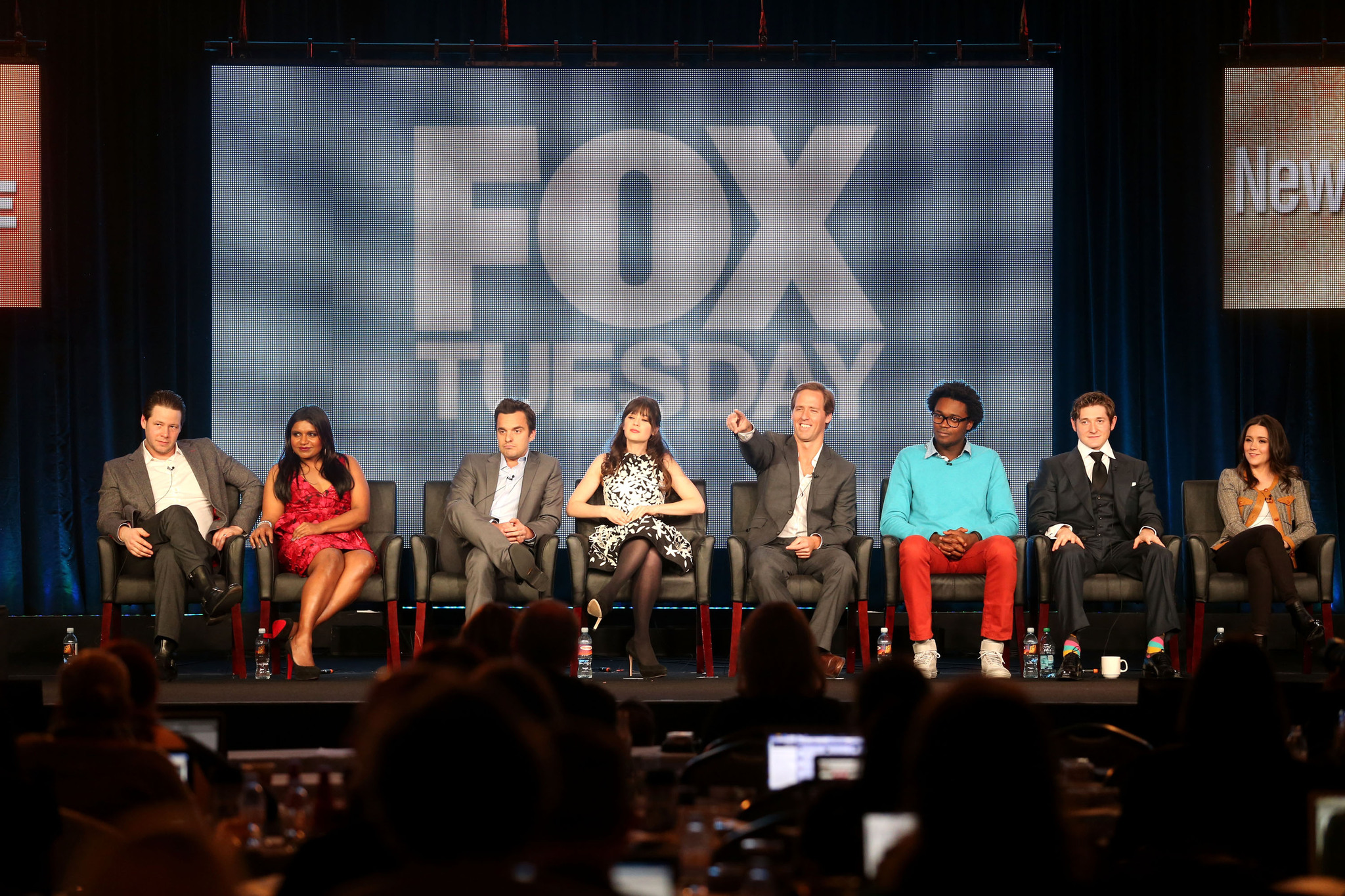 Ike Barinholtz, Zooey Deschanel, Nat Faxon, Shannon Woodward, Mindy Kaling, Jake Johnson, Lucas Neff and Echo Kellum at event of Mazyle Houp (2010)