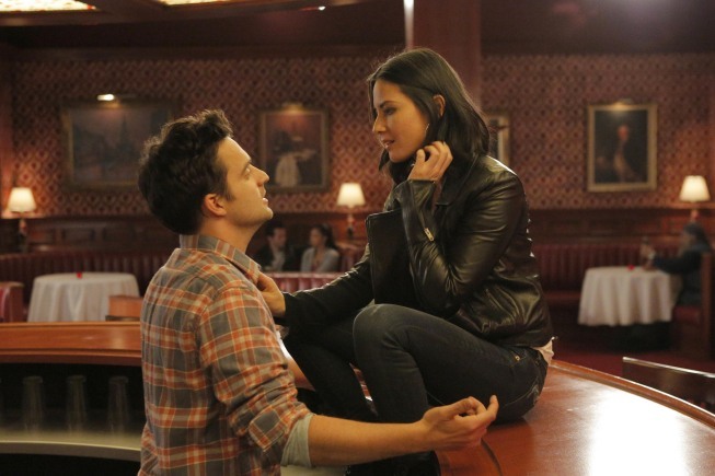 Still of Olivia Munn and Jake Johnson in New Girl (2011)