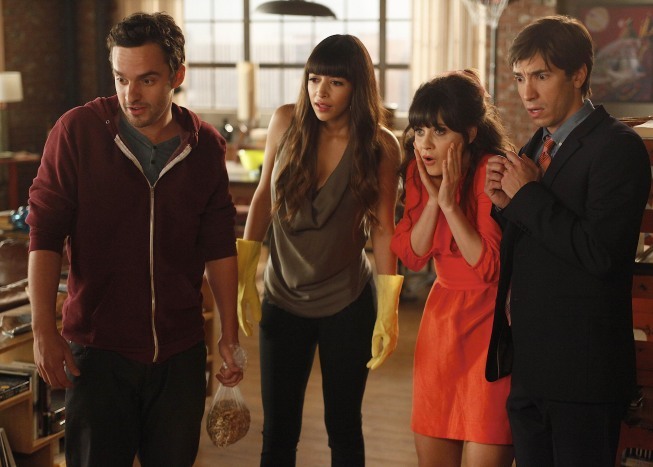 Still of Zooey Deschanel, Justin Long, Hannah Simone and Jake Johnson in New Girl (2011)