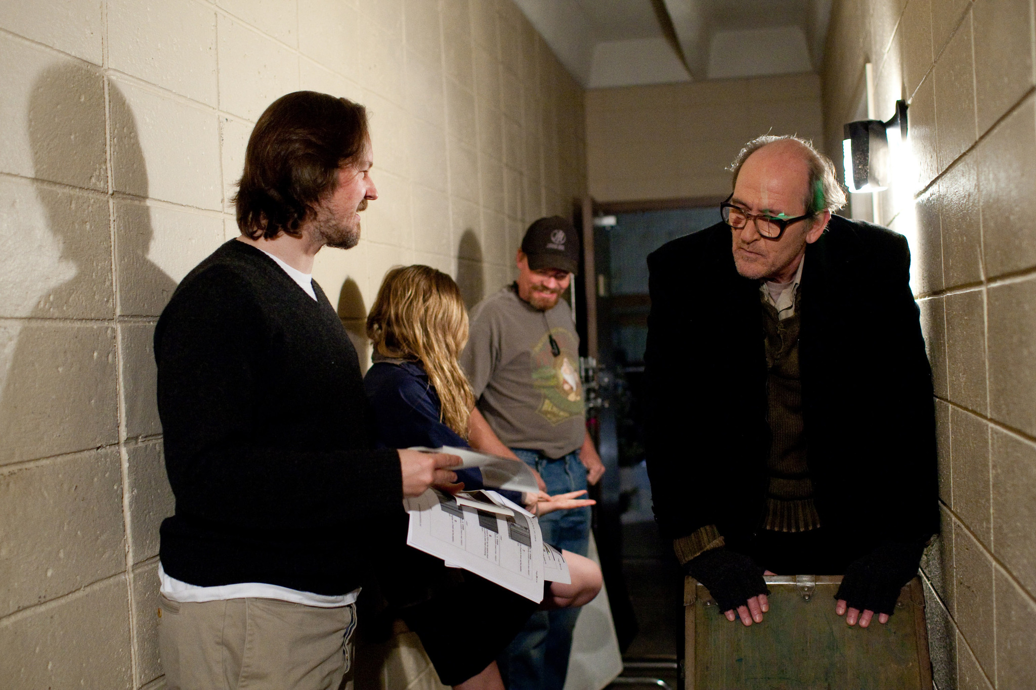 Still of Richard Jenkins, Matt Reeves and Chloë Grace Moretz in Let Me In (2010)