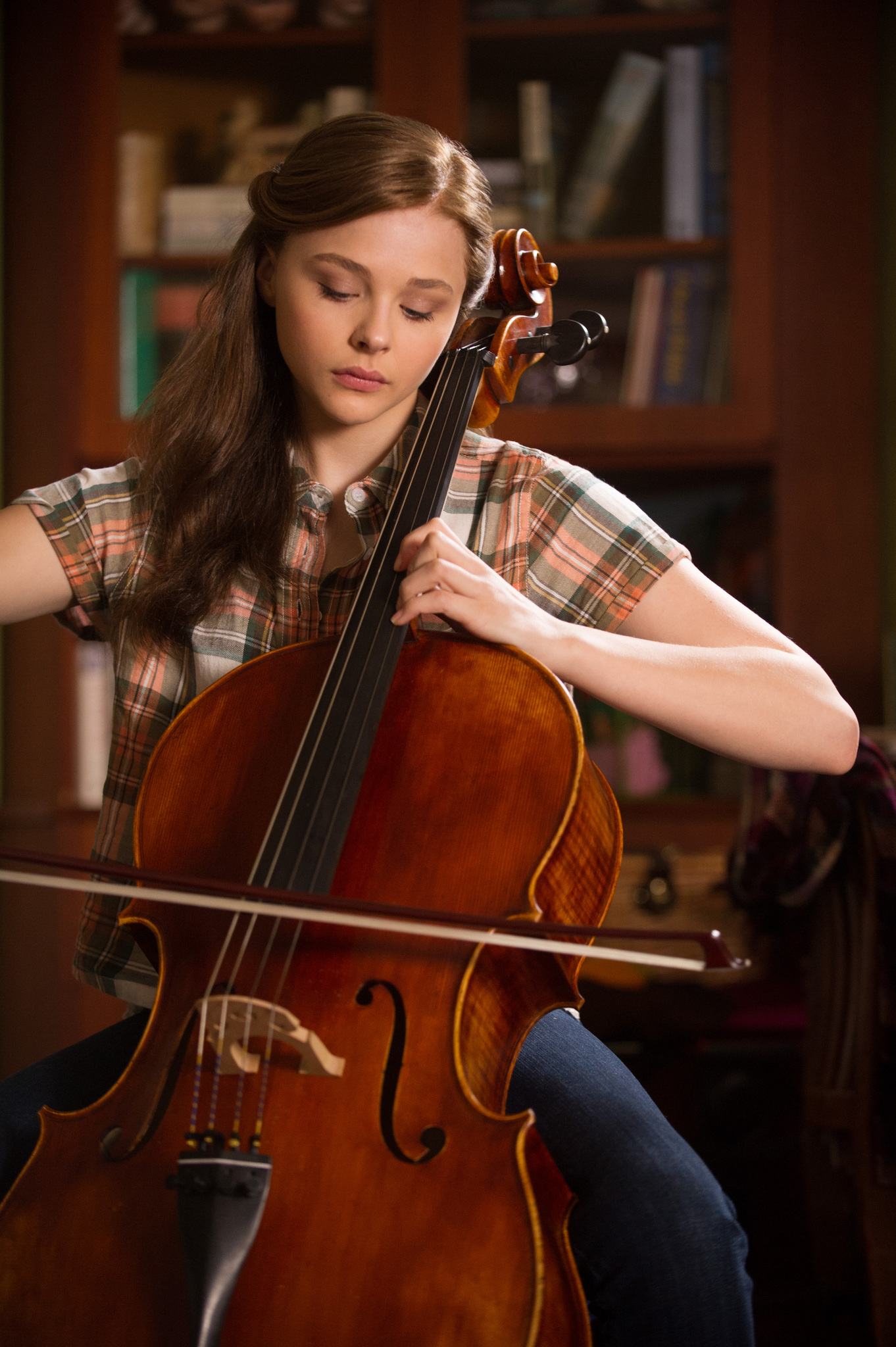 Still of Chloë Grace Moretz in Jei pasilikciau (2014)