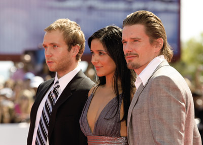 Ethan Hawke, Mark Webber and Catalina Sandino Moreno at event of The Hottest State (2006)