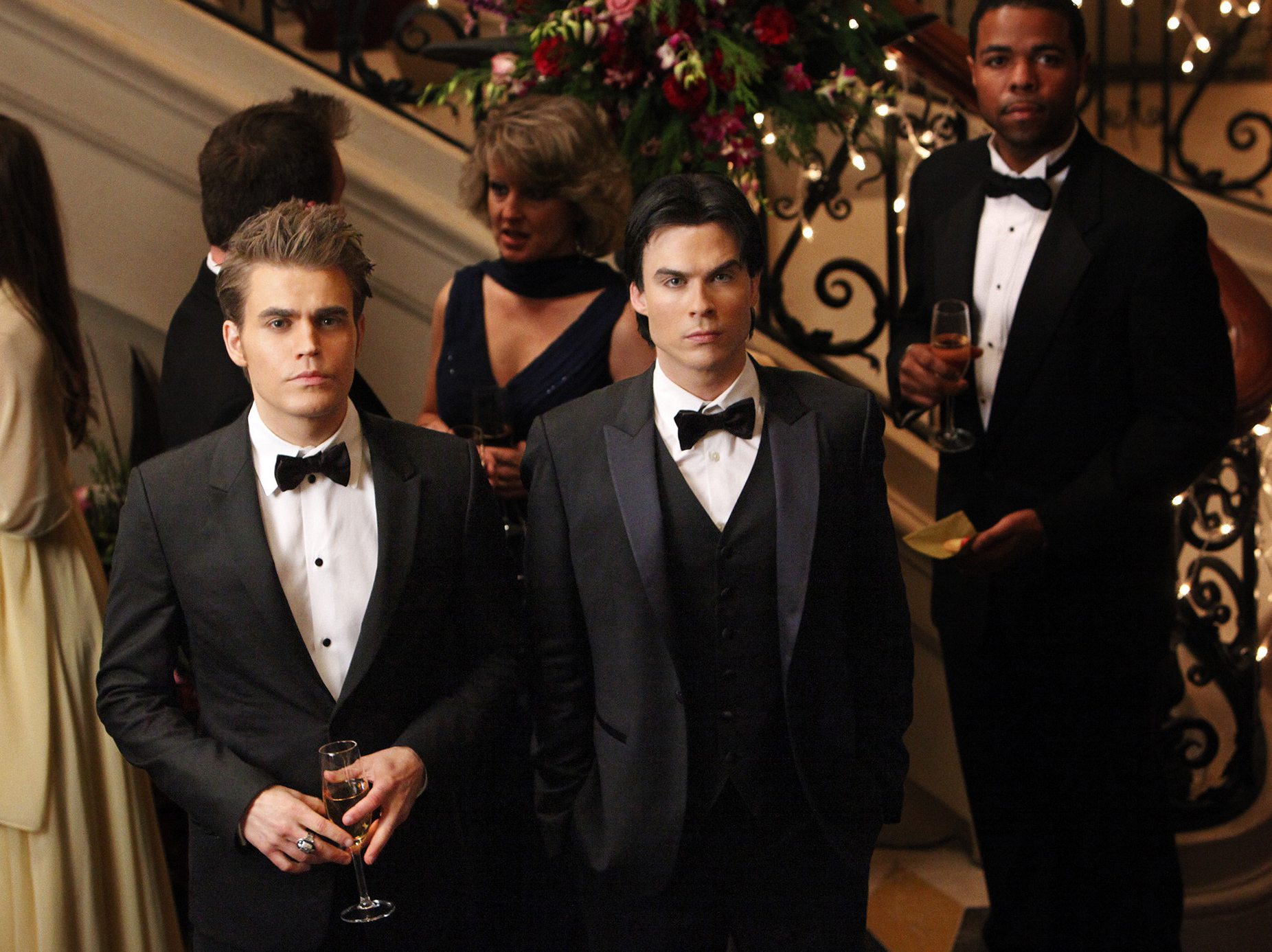 Still of Ian Somerhalder and Paul Wesley in Vampyro dienorasciai (2009)