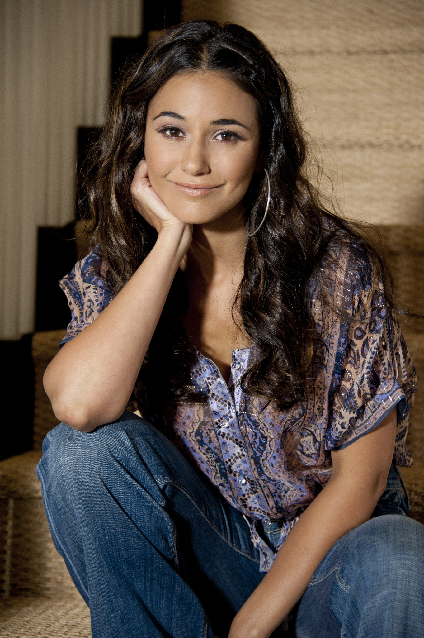 Still of Emmanuelle Chriqui in Entourage (2004)