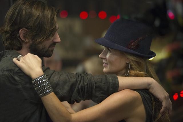 Still of Connie Britton and Michiel Huisman in Nashville (2012)