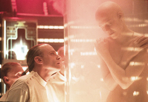 Still of Brad Dourif, Carolyn Campbell and Nicole Fellows in Alien: Resurrection (1997)