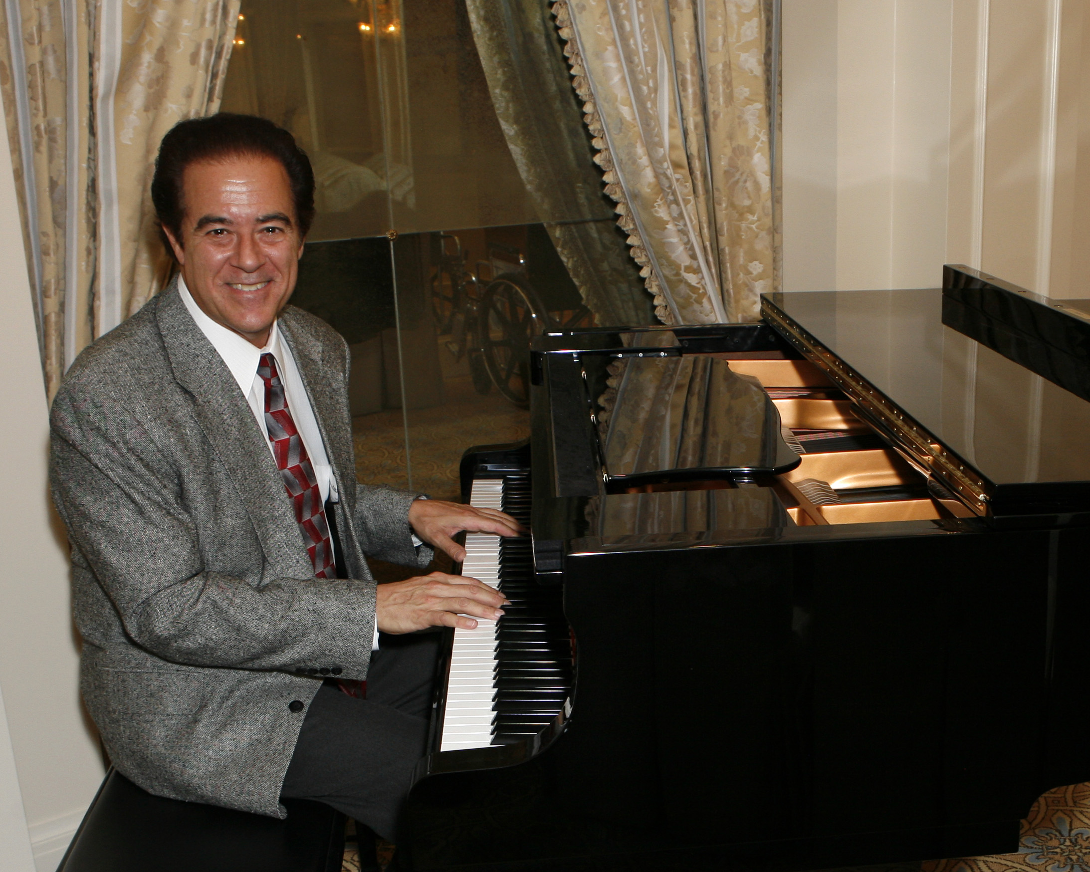 Warren, 2011, at the keys at Caesars Palace in Las Vegas, 21 years older and much wiser!