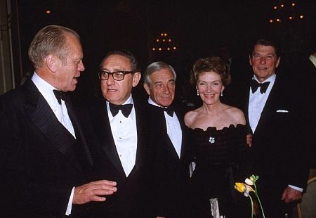 Ronald Reagan with Gerald R. Ford, Henry Kissinger and Nancy Reagan