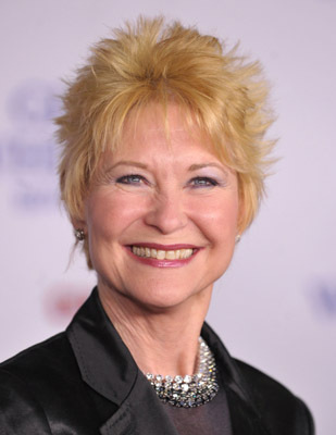 Dee Wallace at event of Ghost Whisperer (2005)