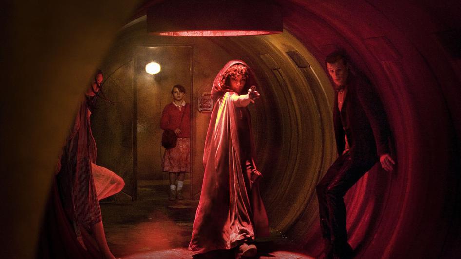 Still of Sophie Okonedo, Matt Smith and Hannah Sharp in Doctor Who (2005)