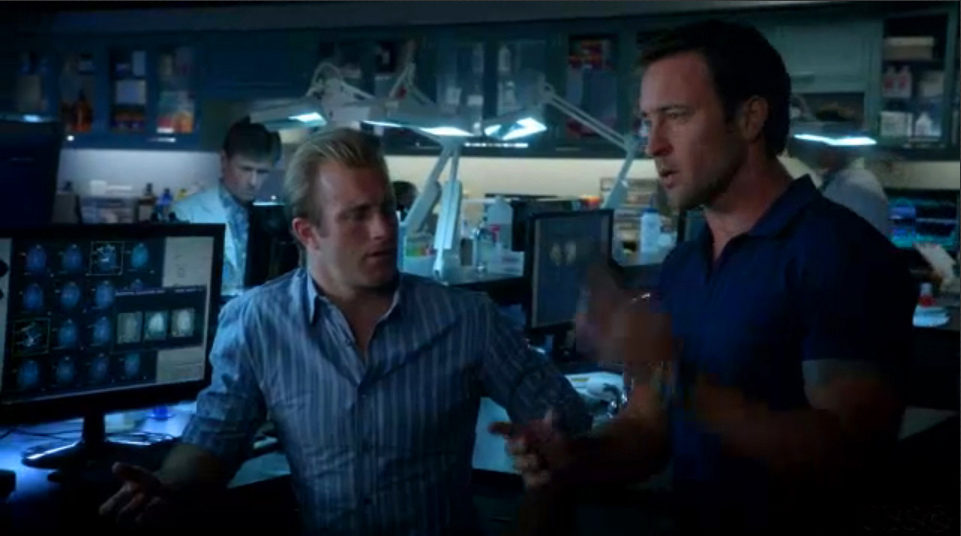 David James Sikkink with Scott Caan and Alex O'Loughlin in Hawaii Five-0
