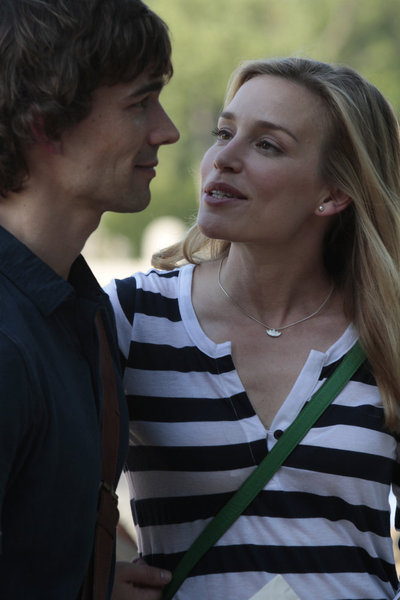 Still of Piper Perabo and Christopher Gorham in Covert Affairs (2010)