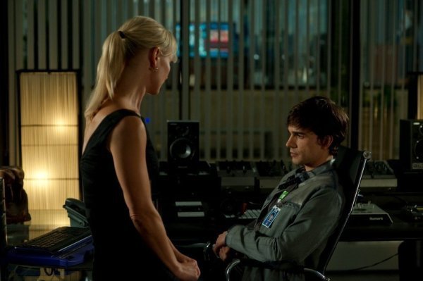 Still of Christopher Gorham and Kari Matchett in Covert Affairs (2010)