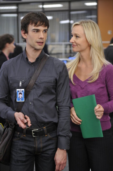 Still of Christopher Gorham and Kari Matchett in Covert Affairs (2010)