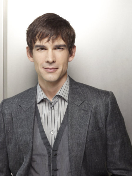 Still of Christopher Gorham in Covert Affairs (2010)